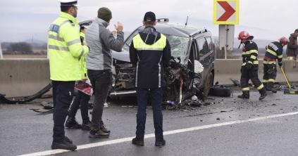 Nem igazította a sebességét az útviszonyokhoz, megcsúszott, frontálisan ütközött egy másik járművel